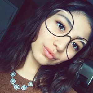 Meet your Posher, Beverly